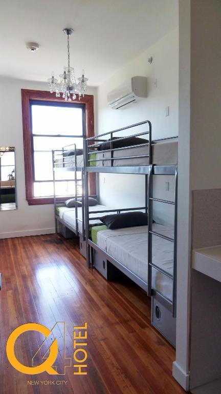 Q4 Hotel And Hostel New York Rum bild