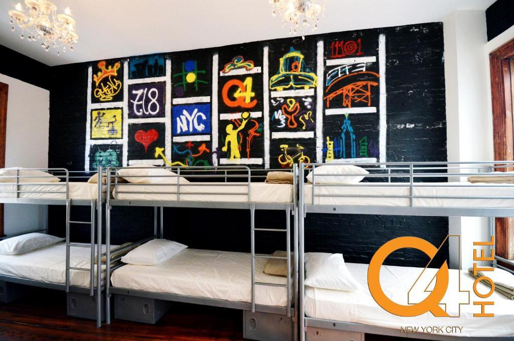 Q4 Hotel And Hostel New York Exteriör bild